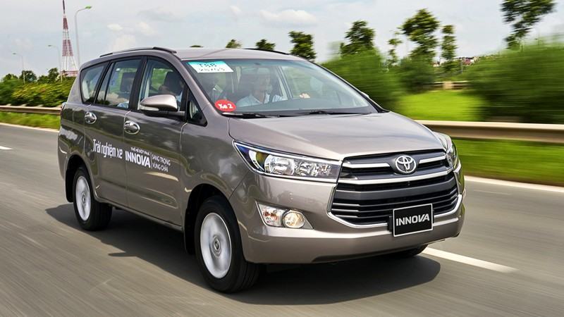 Toyota Innova 2016 hoàn toàn mới vẫn là mẫu xe gia đình bán chạy nhất Việt Nam