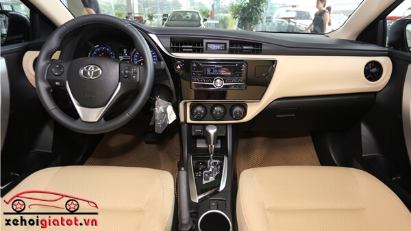 Nội thất xe Toyota Altis 1.8E CVT số tự động