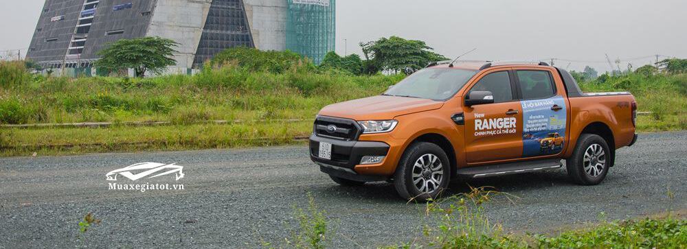 Ford Ranger 2018 là mẫu xe bán tải bán chạy nhất trong các dòng xe bán tải tại Việt Nam