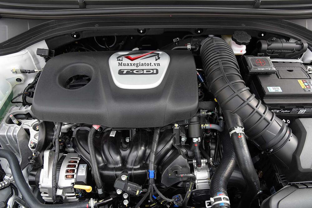 Hyundai Elantra sport trang bị động cơ Gamma 1.6 T-Gdi dung tích 1.6 lít, sản sinh 200 mã lực tại 6000 vòng/ phút và 260 Nm tại dải vòng tua rộng 1500-4500 vòng/ phút