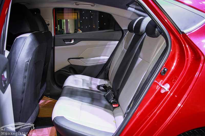 Hàng ghế sau xe Hyundai Accent 1.4AT 2018 đặc biệt