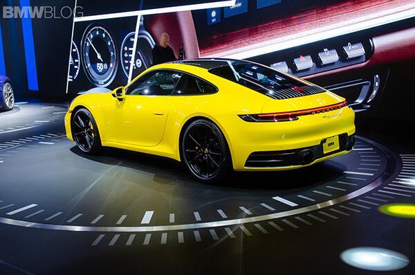 Porsche 911 Carrera S 2023: Giá lăn bánh KM 04/2023, Thông số xe