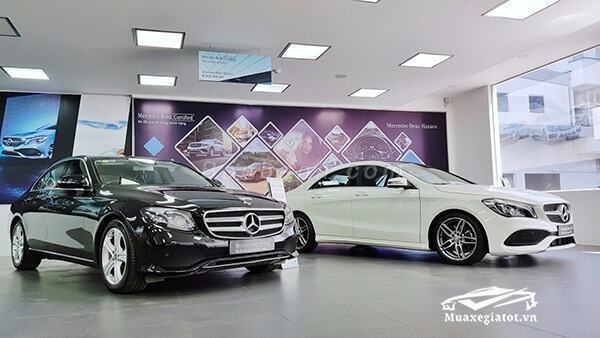 Phòng trưng bày xe tại Mercedes Benz Haxaco Điện Biên Phủ