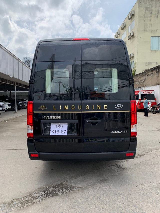 xe-hyundai-solati-limousine-autokingdom-muaxegiatot-vn-1