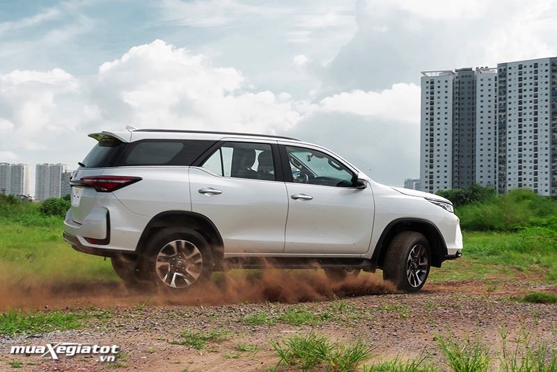 than-xe-toyota-fortuner-28-leuality-2021-muaxegiatot-vn