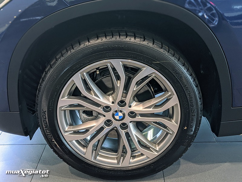 Mam-xe-BMW-X1-sDrive18i-xLine-LCi-2020-2021-Muaxegiatot-vn-15