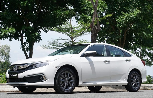 Gia-xe-Honda-Civic-18G-CVT-2021-Muaxegiatot-vn.jpg