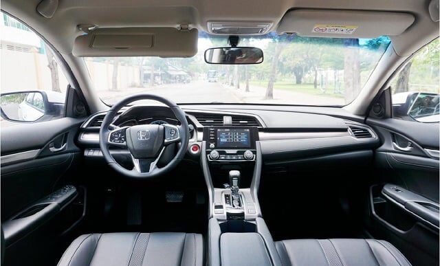 Noi-that-xe-Honda-Civic-18G-CVT-2021-Muaxegiatot-vn