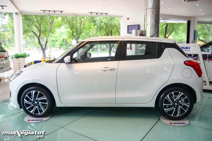 Đánh giá chỉ xe cộ Suzuki Swift 2021 nâng cấp