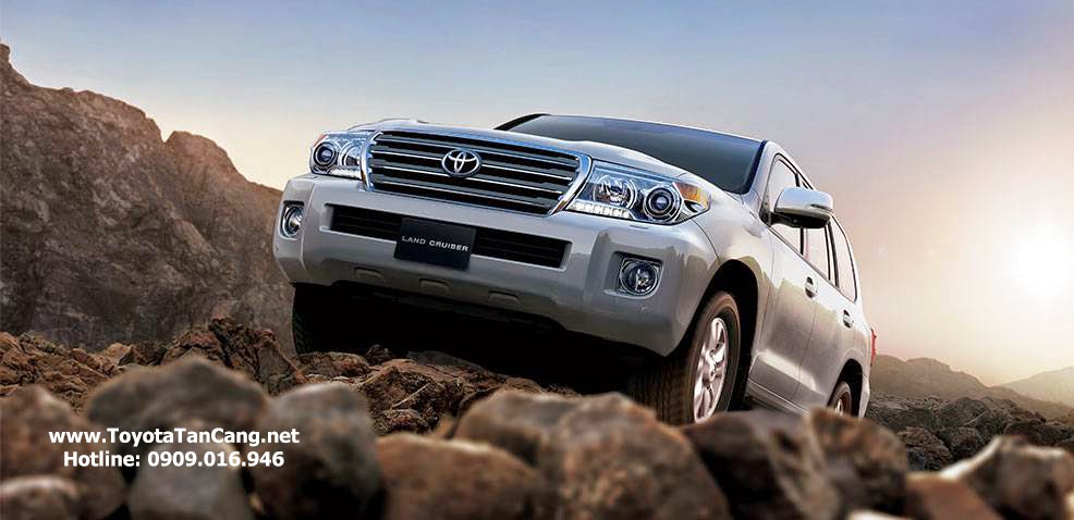 Toyota Land Cruiser là một trong những dòng xe ưu thích của doanh nhân thành đạt 