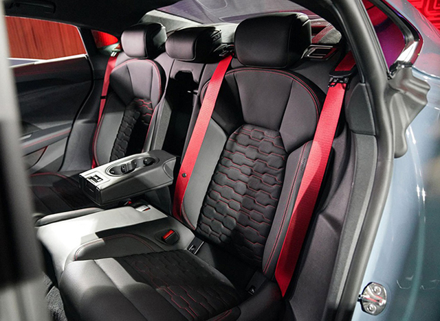 xe Audi e-tron GT 2022