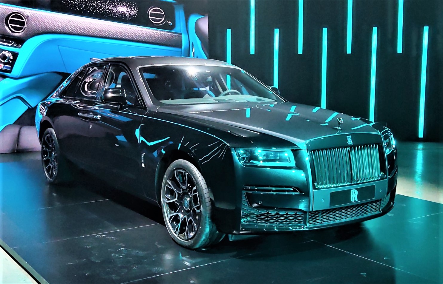 Rolls Royce Black Badge Ghost 2022 anh 1