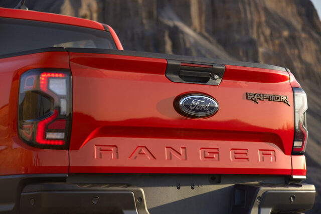 Đèn hậu xe Ford Ranger Raptor giống Ranger.