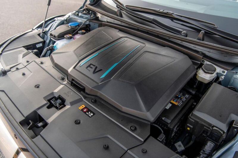 Hyundai Ioniq 5 sắp ra mắt, Xe điện thời trang và ngập tràn công nghệ