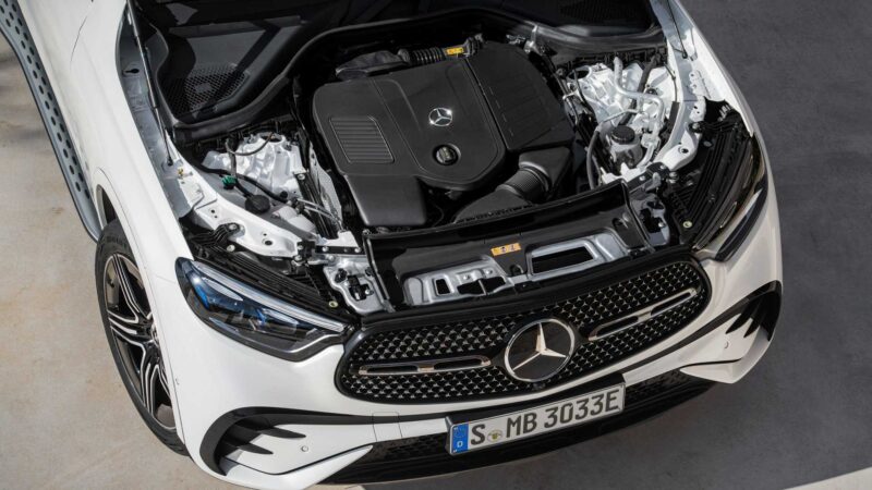 Mercedes-Benz GLC 2023 nhiều tùy chọn động cơ.