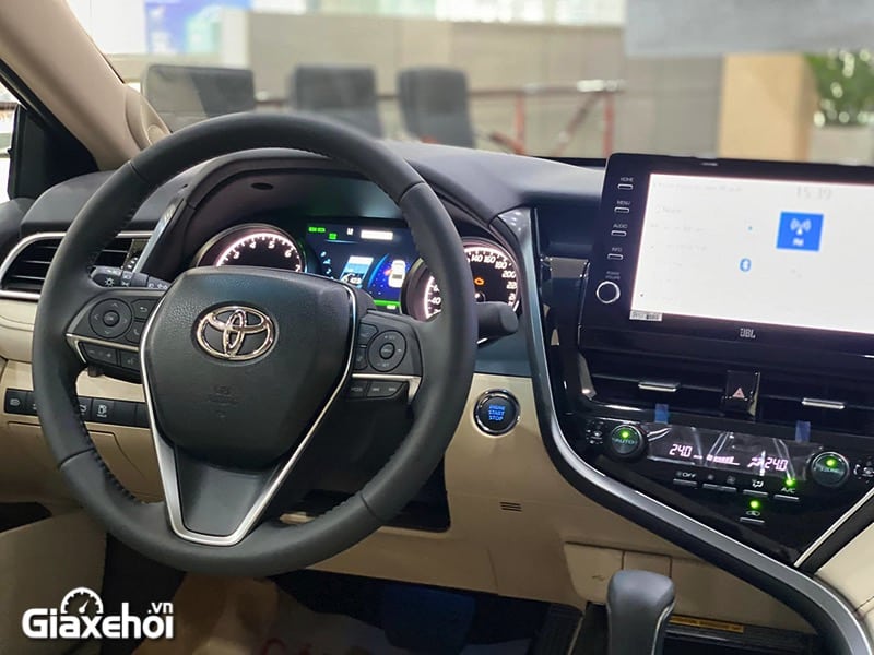 vo lang xe toyota camry 25q 2023 muaxegiatot vn