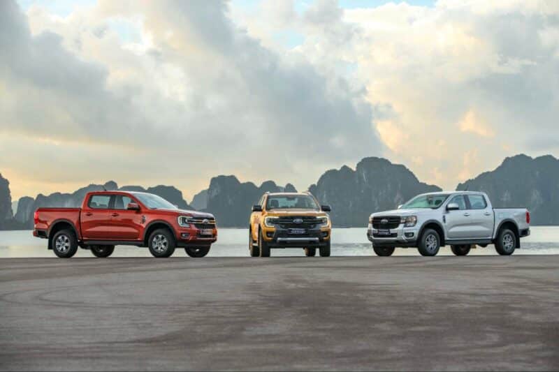 Ford Ranger 2023 thế hệ mới vừa ra mắt Việt Nam.