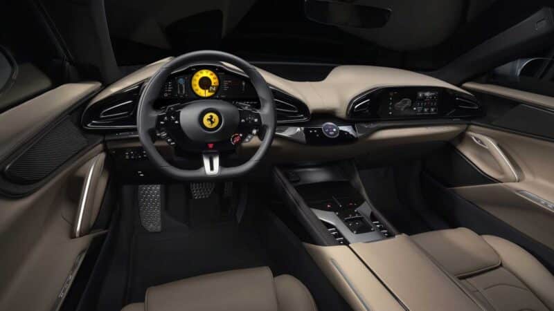 Ferrari Purosangue 2023 với khoang lái bố trí khoa học.