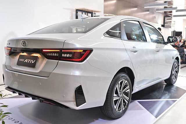 Toyota Vios 2023 với nhiều cải tiến về ngoại hình để giúp người dùng cảm nhận được phong cách thể thao, hiện đại hơn.