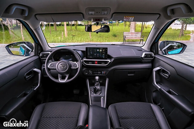 Nội thất Toyota Raize 2023 hiện đại, không gian rộng rãi 