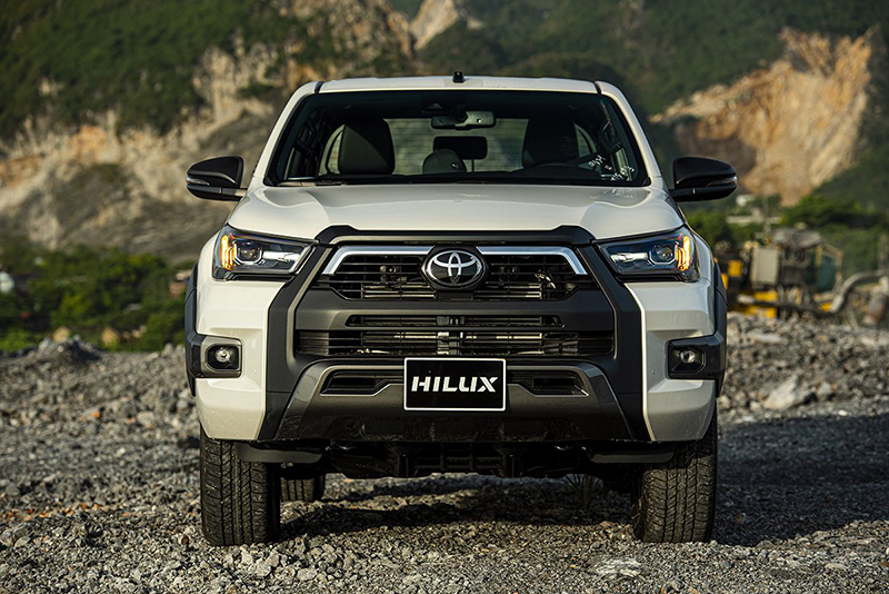 Toyota Hilux Adventure 2023 sẽ hướng đến khách hàng cần một chiếc bán tải có thể chở hàng và vừa dạo phố.