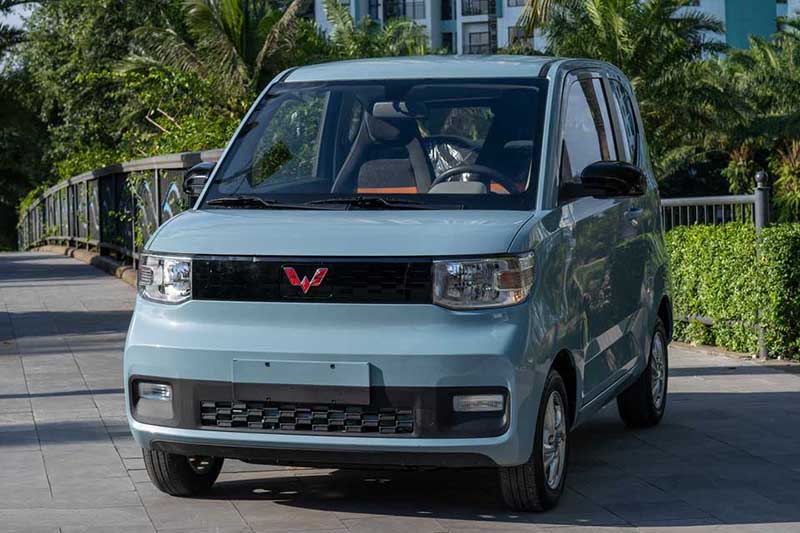 Phong cách thiết kế vuông vức chính là điểm nhấn của Wuling HongGuang Mini EV dù nhìn từ góc cạnh nào.